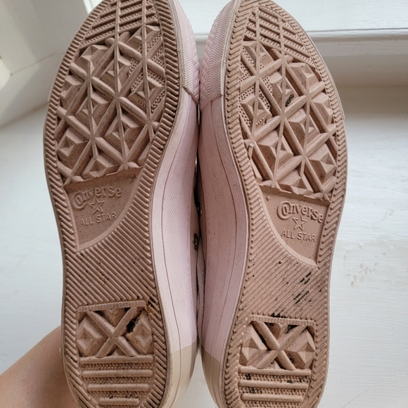 (Rare) Pink/Nude TwoTone Leather/Suede Converse - Picture 6 of 6